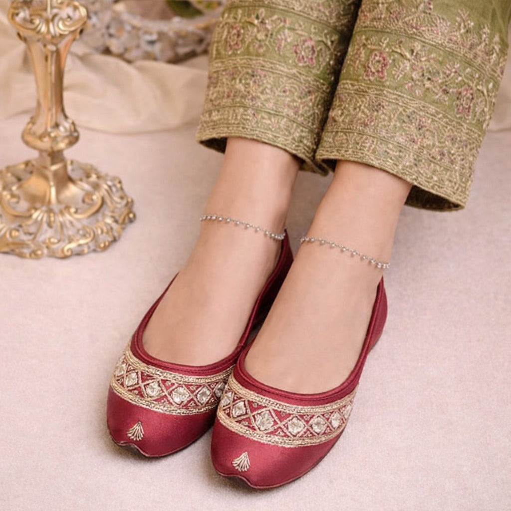 Maroon Royal Embroidered Khussa